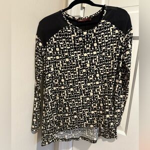 Tea Collection Rare Women’s  Black and White Geometric Long Sleeve Top